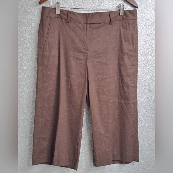 Tahari Brown Linen/Rayon Blend Capri Pants - Picture 1 of 6